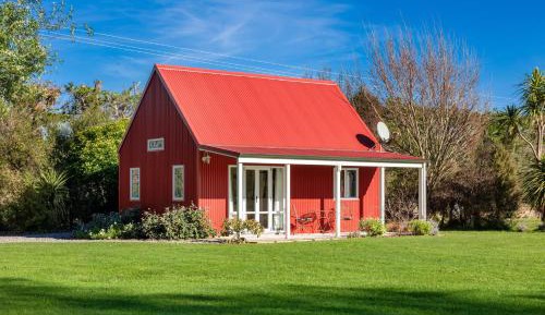 Apartment with Garden View