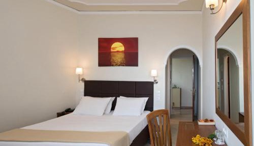 Double or Twin Room with Sea View