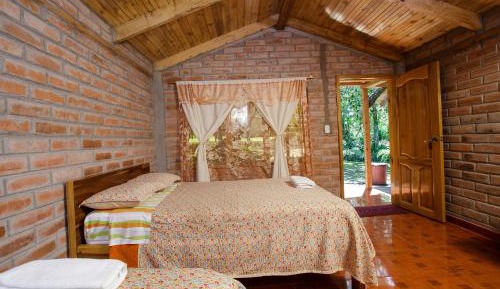 Double or Twin Room with Mountain View