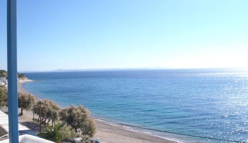 Deluxe Sea Front Suite