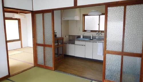 Japanese-Style Family Room