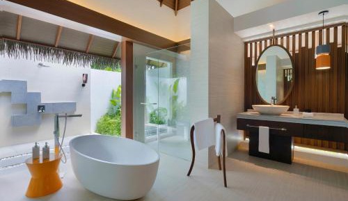 Family Beach Pool Villa