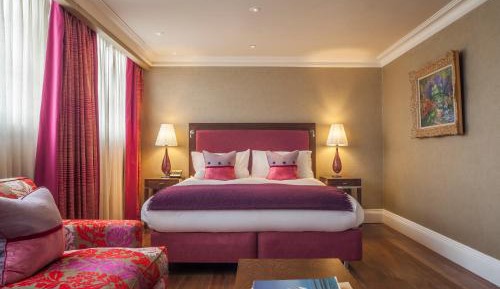 Roseate Executive Suite