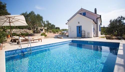Two-Bedroom Townhouse