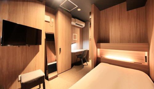 Single Room - Male Only