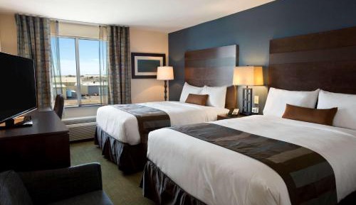 Queen Room with Two Queen Beds and Bath Tub with Grab Bars - Mobility Accessible/Non-Smoking