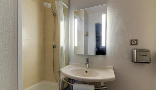 Twin Room - Non-Smoking
