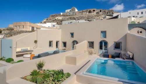 MYTH Cave Suite with private pool