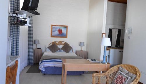 Suite with Kitchenette