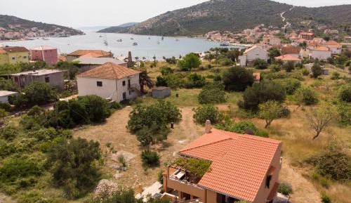 Four-Bedroom Holiday Home