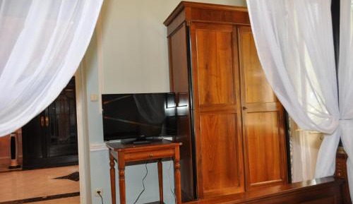 Suite with Garden View