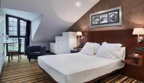 Double room with Parking - Attic