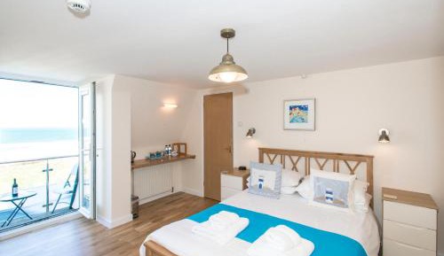 Double Room with Balcony and Sea View