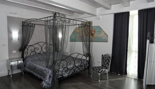 Deluxe Double Room with Balcony and Sea View