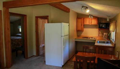 Deluxe Two-Bedroom Cottage