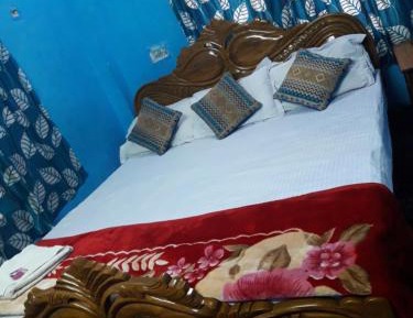 Deluxe Double Room- Non AC