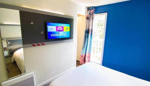 1 Double Bed
