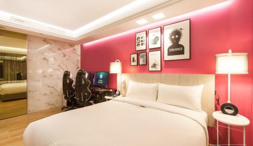 Double Room - No Window