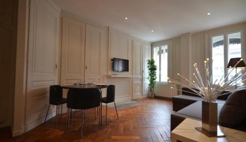One-Bedroom Apartment - 9 rue Président Edouard Herriot