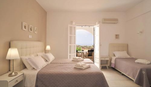 Triple Room with Sea View