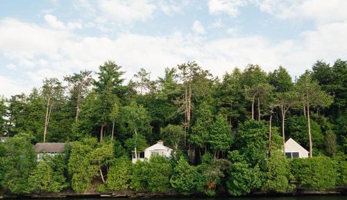 Studio Cottage with Lake View