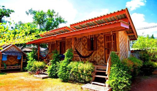Bungalow with Garden View with Fan