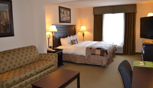 One King with Sleeper Sofa-Non Smoking