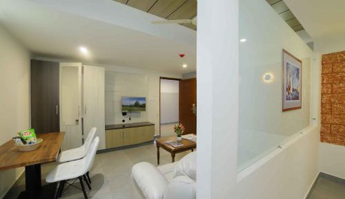 Superior King Room