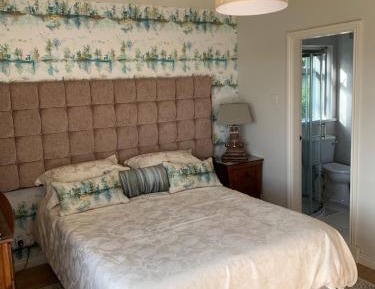 Family Room (2 Adults + 1 Child)