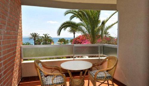 Double or Twin Room with Sea View