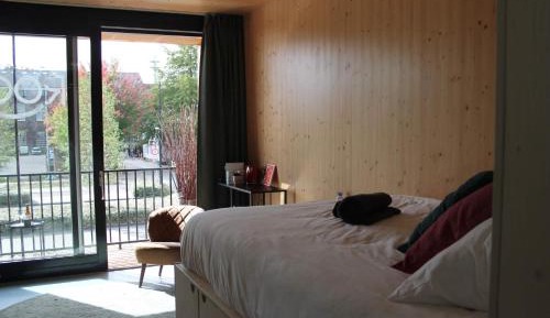 Studio with Balcony