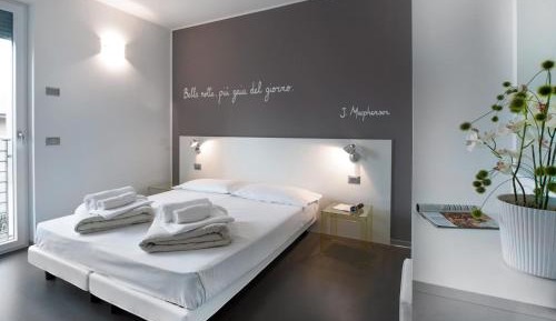 One-Bedroom Apartment (3 Adults)