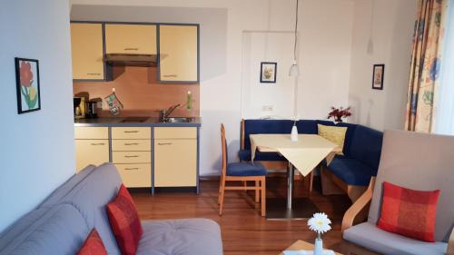 One-Bedroom Apartment with Balcony (2 Adults)