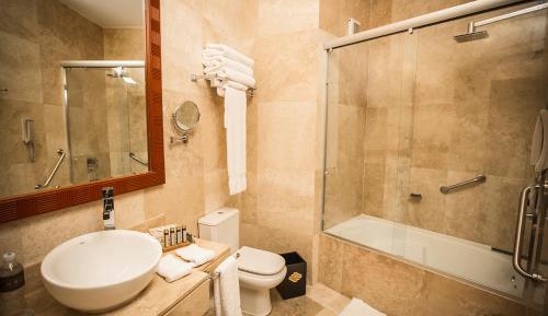 Triple Room with Garden View