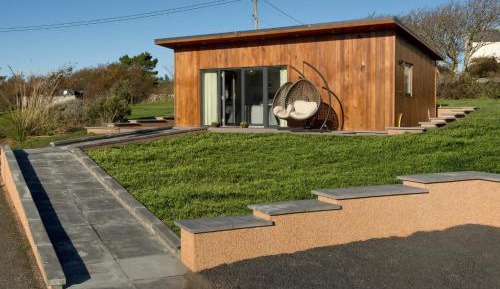 Garden Suite with King Bed and Panoramic Bay Views