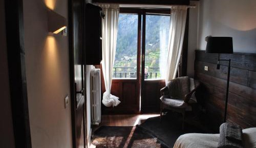 Large Single Room