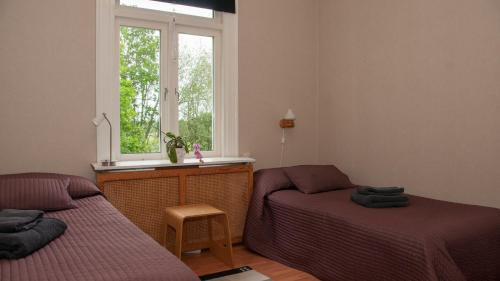 Family Room with Garden View