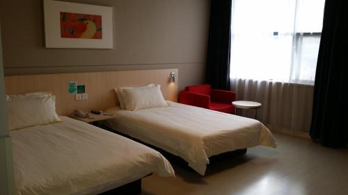 Business Twin Room A