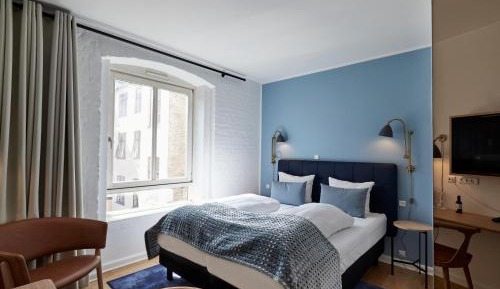 Two Connecting Double Rooms