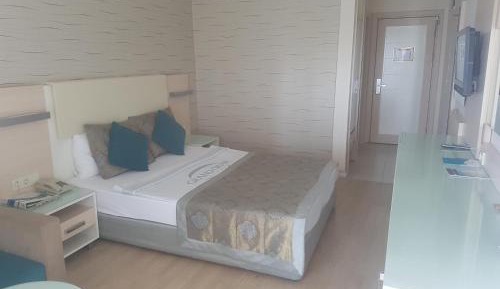 Standard Double or Twin Room - Sea Side
