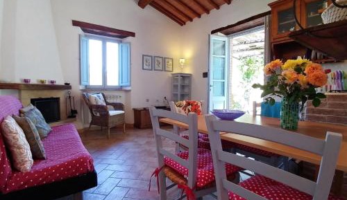 One-Bedroom Apartment with Terrace-Zolferate-