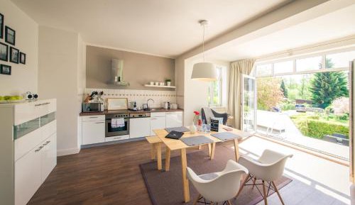 One-Bedroom Apartment- Flieder
