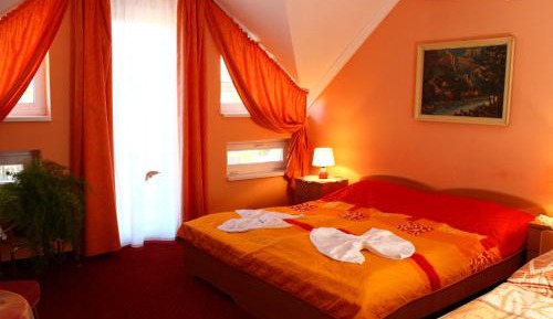 Triple Room with Bathroom