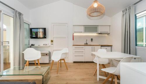 One-Bedroom Apartment (2 Adults)