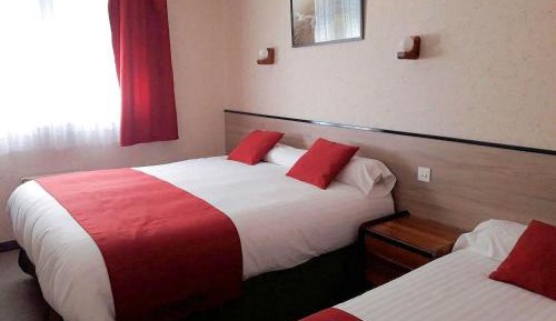 Economy Triple Room