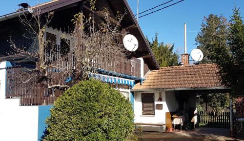 Apartment with Lake View