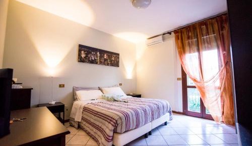 Large Double or Twin Room