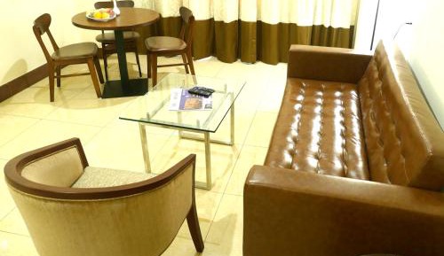 Deluxe Suite