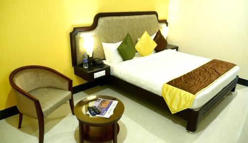 Double or Twin Room with City View