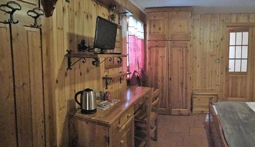 Quadruple Room with Private Bathroom